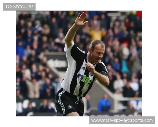 纽卡斯尔阿兰远射进网主场球迷齐声欢呼