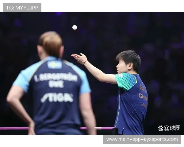 乒乓球逆天反应回球，观众直呼没看清