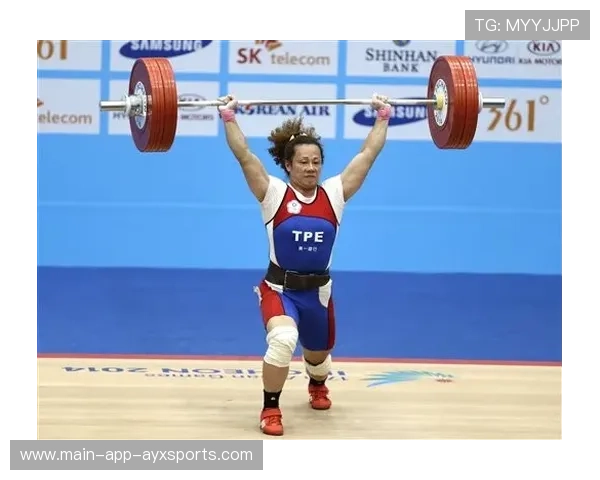 俄罗斯铁饥举重雄起，刷新赛季纪录，挑战极限成就新高