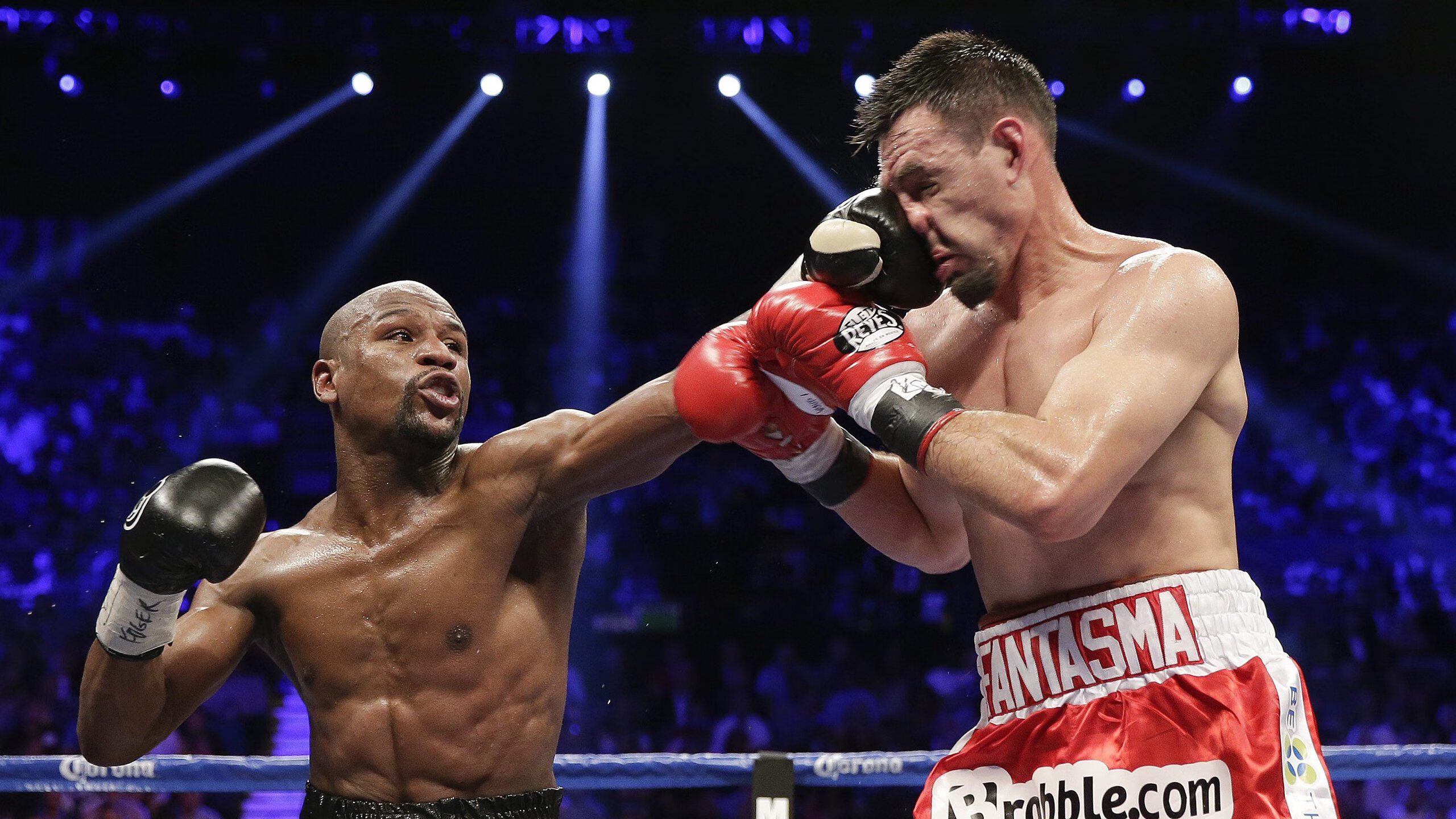 NBA常规赛焦点战，字母哥强势统治篮下率雄鹿连胜，nba字母哥选秀